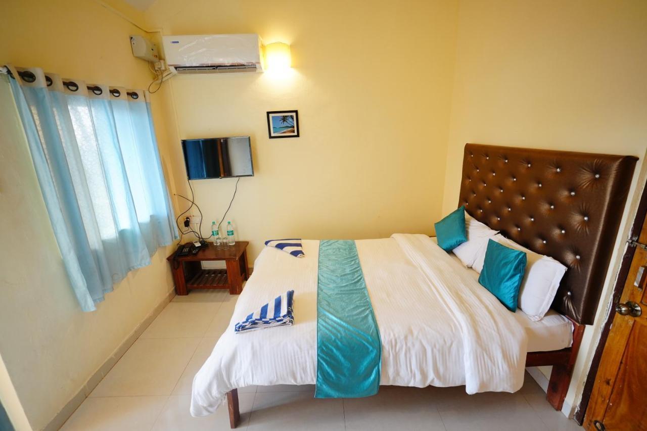 Sunset & Waves Resort, Mandrem Beach Buitenkant foto